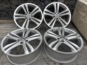 ✅ 5x112 r18 Tiguan model sebring top stav snimace tlaku