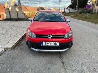 Predám Volkswagen Polo Cros 1,6 diesel r.v. 2011