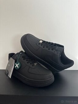 Nike Air Force 1 Black