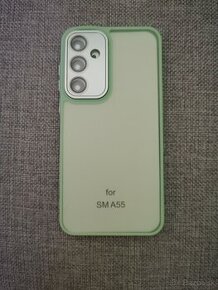 Cover zadný na Samsung A55 a svetlo zelený chráni fotoaparát