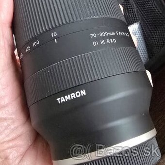 Tamron 70-300mm teleobjektív pre Sony e