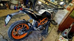 KTM Duke 390 + ABS, A2, TP35kW (32) - 1