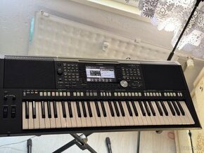 Yamaha psr S975