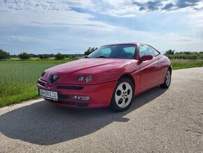 Alfa Romeo GTV (916)