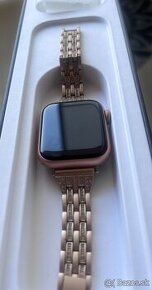 Hodinky Apple Watch SE 40mm