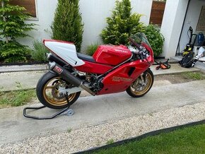 Ducati 888 replika