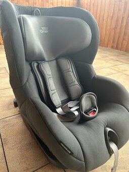 Britax Römer Trifix 2 i-size