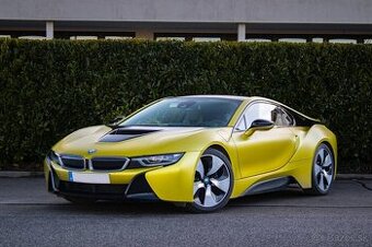 BMW i8 Coupe Protonic Frozen Yellow Edition 357PS