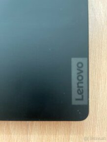 LENOVO LEGION Y7000 - 1