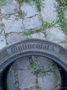 Continental 235/45 R17 Y XL - 1