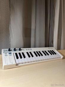 Arturia KeyStep 32 MIDI keyboard White