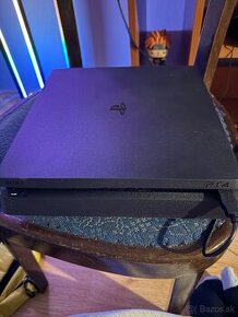 Playstation 4 slim 500GB+ VR