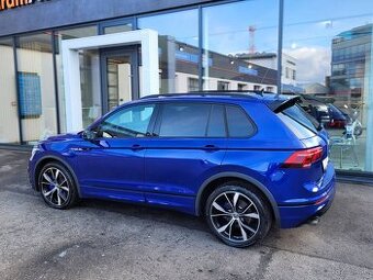 Volkswagen Tiguan R 2.0 TSI AKRAPOVIČ 235kW