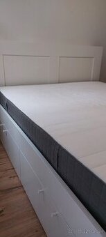 Ikea postel s matracom