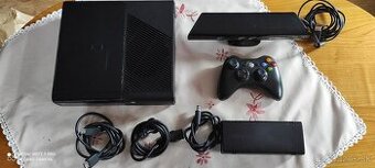 Xbox 360 slim+kinect+hry - 1