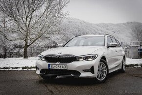 BMW 330e Touring xDrive