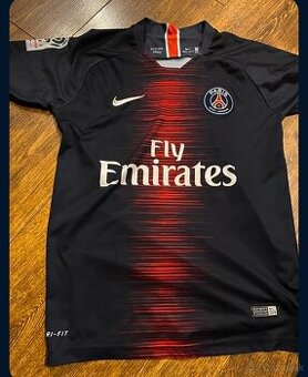 PSG mbappé dres