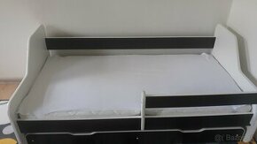 Detská postel s madracom a šuflíkom