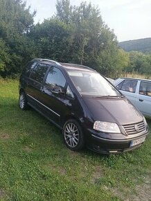 Predam VW sharan 1.9tdi 110kw 7 miesni