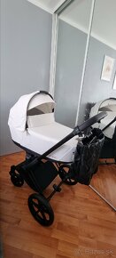 Cybex Priam 4 Off White s autosedačkou