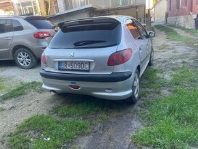 Peugeot 206 - 1