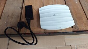 TP - Link EAP110 access point wall ceiling