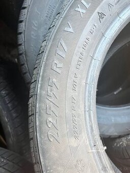 Pneumatiky Zimne 225/55R17