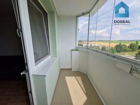 NA PREDAJ GARSÓNKA S BALKÓNOM 26M2