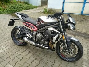 Triumph Street Triple RS