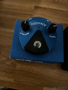 Fuzz Face, TU3 Ladicka, Hot Rod Booster