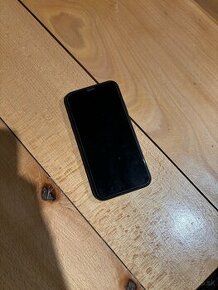 Apple iPhone XR - 64GB