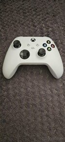 Xbox series gamepad (ovladac)