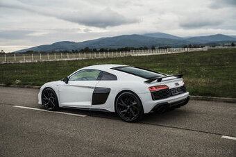 AUDI R8 5.2FSI V10 2020 - 1