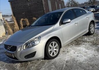 Volvo S60 2,0 D3 2.0d R5 120kW NAVI nafta manuál 120 kw