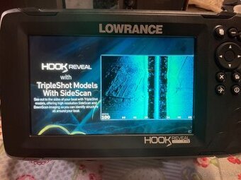 Lowrance Hook Reveal 7 TripleShot s GPS