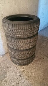 Zimne pneu 225/50 R17 - Pirelli