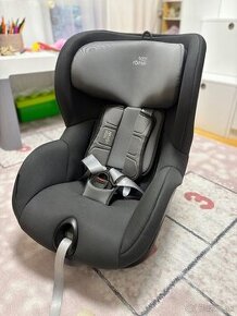 Britax Römer Trifix i-Size