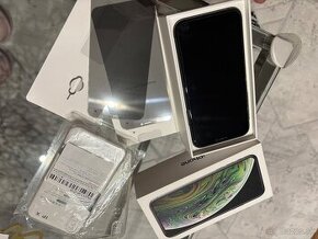 iPhone Xs 64gb