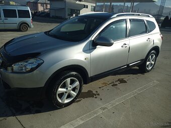 Nissan Qashqai+2 - 1