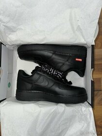 Supreme®/Nike® Air Force 1 Low - 1