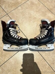 BAUER VAPOR X 2,7 DETSKÉ VEĽKOSŤ Y10 AKO NOVÉ