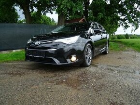 Toyota Avensis 1.6 D-4D 1x maj.2 sady kol,pěkná výb.tažné