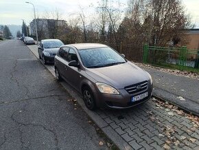 Predám KIA ceed 1.4 benzín 77Kw