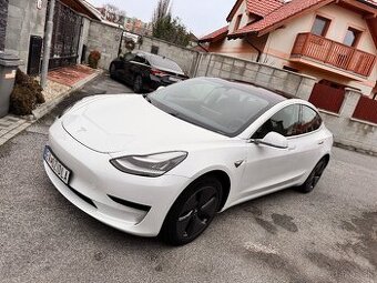 Tesla Model 3 SR