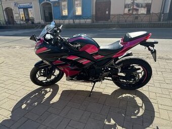 Predám  Kawasaki Ninja 300 ABS