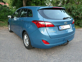 Hyundai i30CW 2013-modrá metalíza, AUTOMAT, ťažné-TOP PONUKA