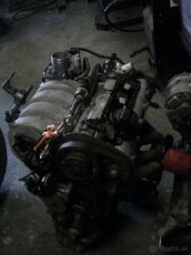 Motor 1,6 FSI kod BAD - 1