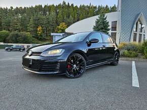 Volkswagen Golf GTI 2.0tsi 162kw - 1