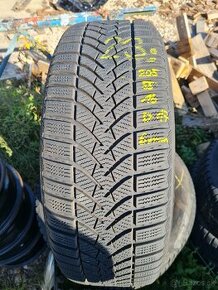 Zimná 205/55 R16 Semperit