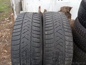 Predám zimné pneumatiky 2ks 215/ 50r18